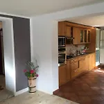 Landhaus I U Staszelow
